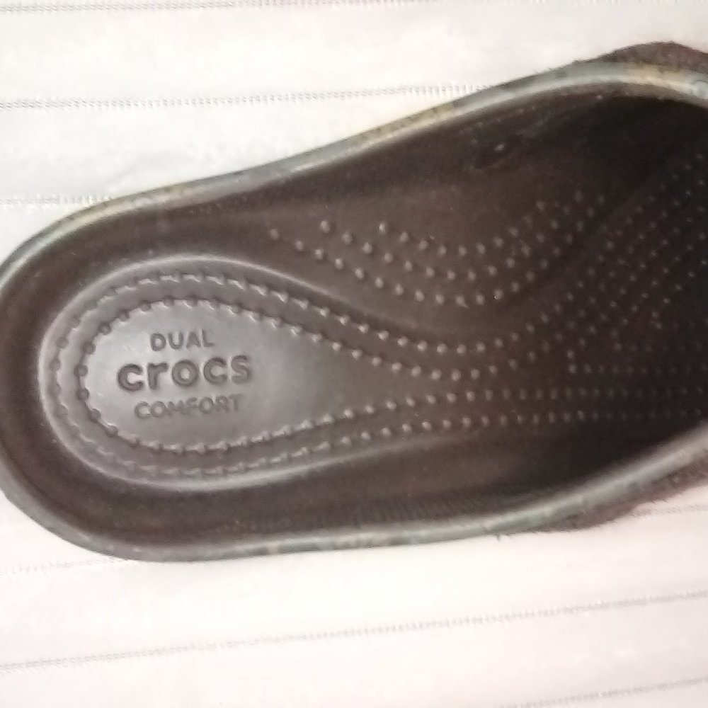 Crocs Clogs - Picture 3 of 5